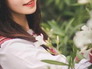 福利也太香了吧，沧霁桔梗的黑太子图包，直让人有种小鹿乱撞的错觉。