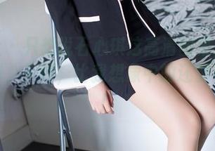 爱蜜社 - 只想说石心琪这高清图集里的秘书造型，天哪，比我想象中的还要有胸怀！