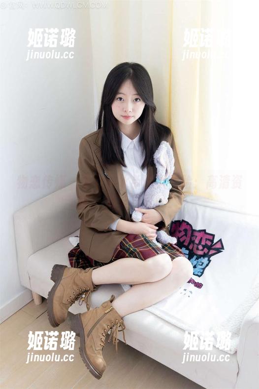 物恋传媒 - 小竹的水手服大冒险：高清资源，你敢离开吗？