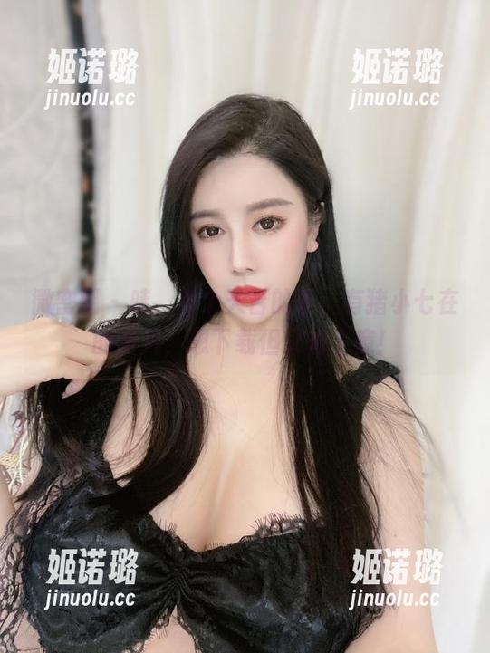 猪小七 微密圈 - 哇,那个天台的景,有猪小七在的图片,想下载但又怕上瘾!