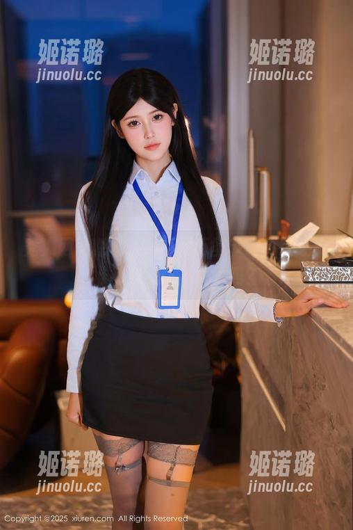 秀人网 - 悠悠YOYO的万圣节写真在线，准备被“吓”到了吗？
