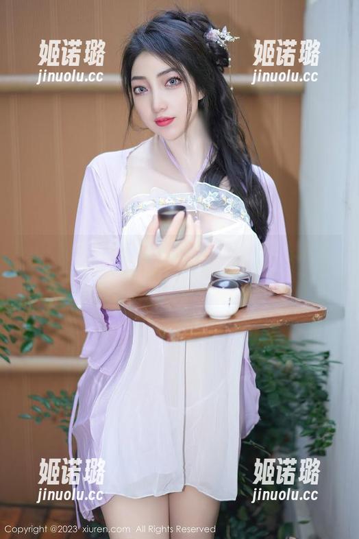 秀人网 - 高清版王雅姗是我：万圣节的“鬼”片时光分享