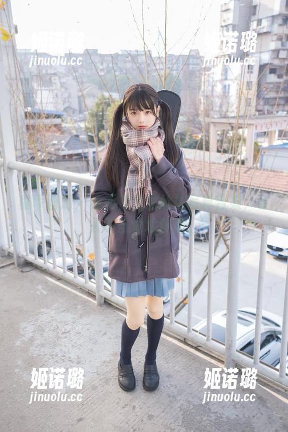 稚乖画册 - 赤西夜夜的丝袜写真合集，让人不自觉地停留。