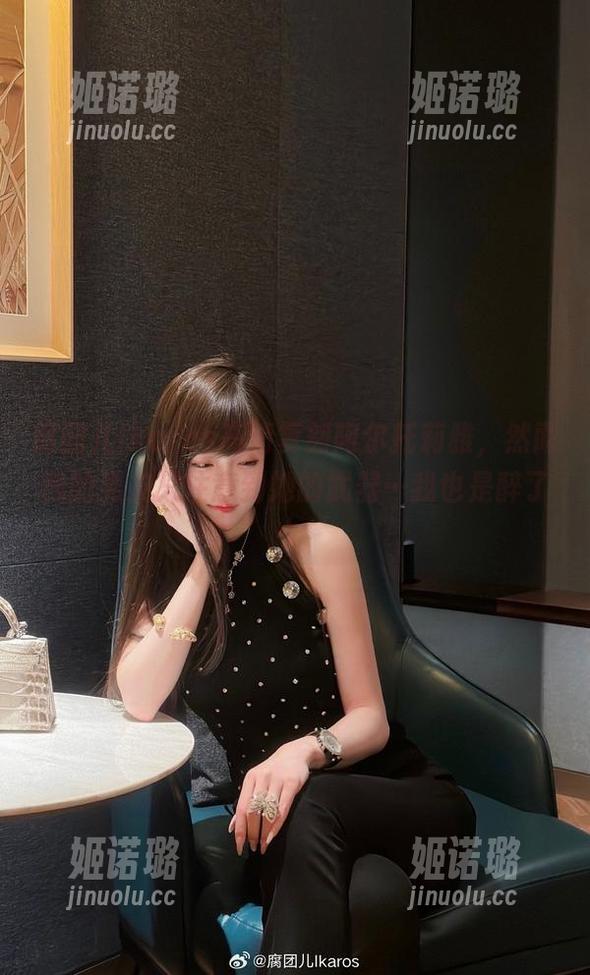 腐团儿Ikaros 腐团儿Ikaros高清复刻阿尔托莉雅,然而我的男友只注意到她的武器…我也是醉了!