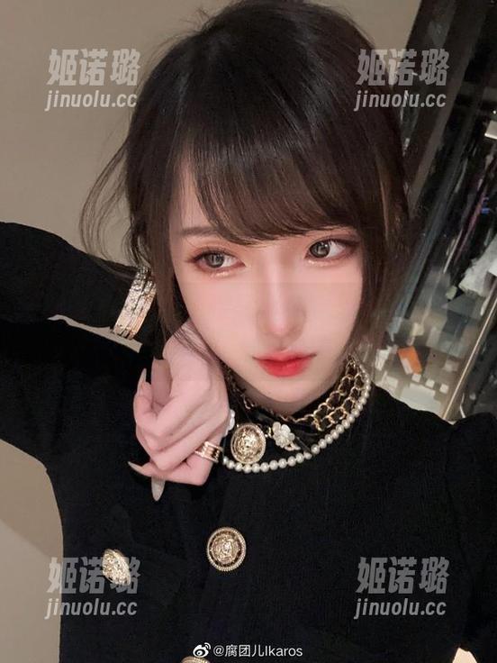腐团儿Ikaros 腐团儿Ikaros给樱岛麻衣穿上新衣,这作品能否获得‘最佳白眼’奖?