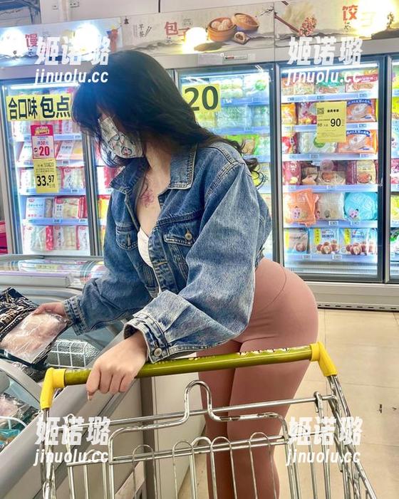 艾拉·isla 微密圈 - 艾拉·isla的紧身斑点写真——无意间对“曲线”重新定义,图片太撩了。