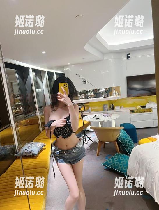 微密圈 - 猜猜葛征的豹纹灵感来自哪位奇怪的生物？来私房美图探个究竟吧！