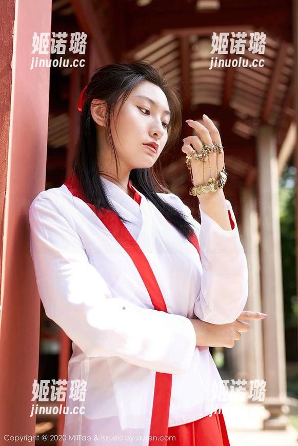 蜜桃社-佩琦Pinky 蜜桃社 - 佩琦Pinky的瑜伽“俯瞰”图集,难以想象的舒展,刚刚更新!