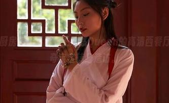 蜜桃社 - 厨房高速摄影，王婉悠Queen的高清西餐厅分享？好奇宝宝转身造访。