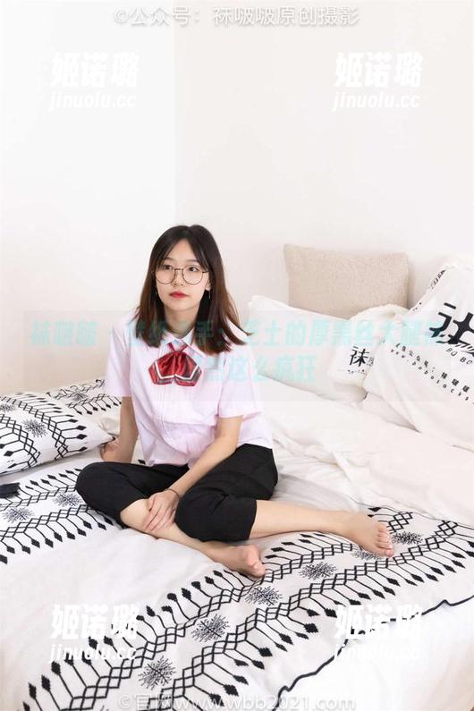 袜啵啵 - 壁纸选手：芝士的厚黑丝大腿袜，居然这么疯狂