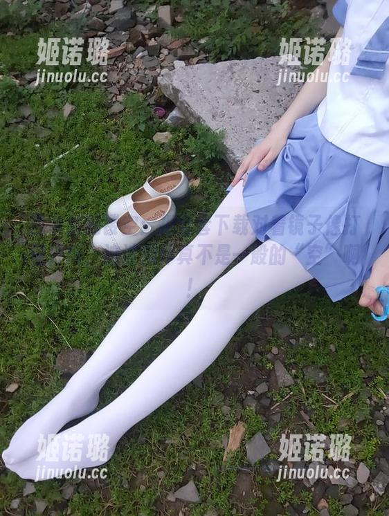 西尔酱 西尔酱的镂空:把全套下载对着镜子像打怪升级,这波操作真不是一般的“空”啊!