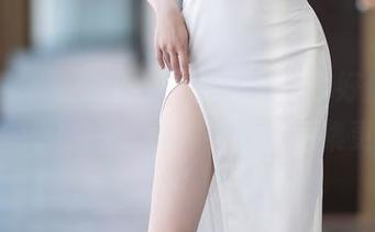 语画界 - 黑丝条纹，程程程，你好像在用丝袜喊话宇宙。快来看新写真集更新！