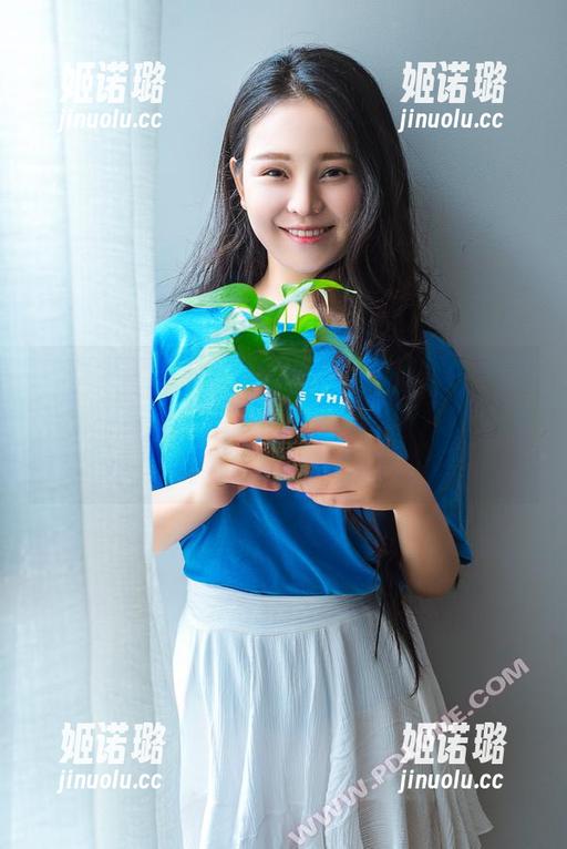 轰趴猫 - Ellie艾栗栗的瑜伽美图，看到后让我有种“要快速进化成女神”的冲动，但其实这也太难了。