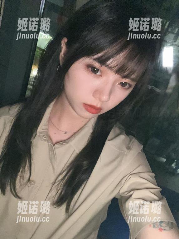 看！无圣光里的快乐：闪月半与柏崎星奈的神奇套图搭配！