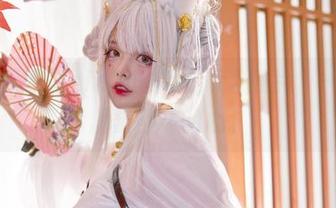 一边是阿寨寨ninja的高清海边照片，一边是我蠢蠢欲动的心。