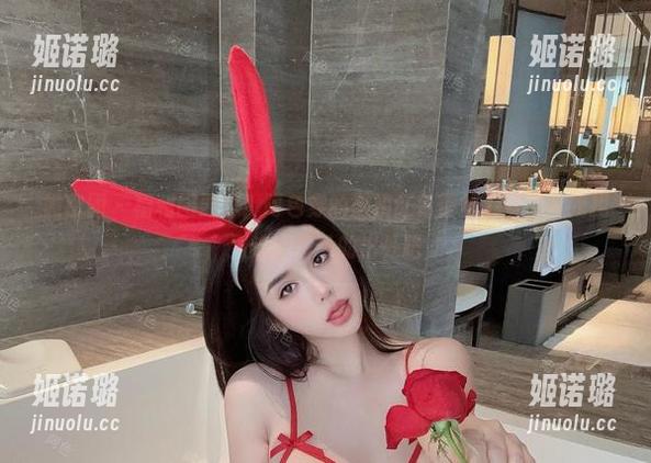 阿色 微密圈 - 福利图要炸!阿色穿的御姐红色蕾丝丁裤,帮我找到这条裤子的出处吧
